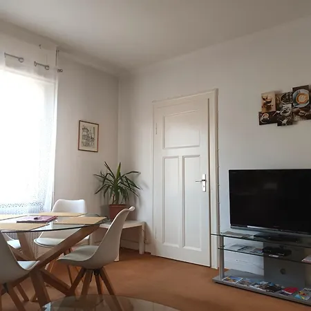 Logis Le 18 Rose Apartament