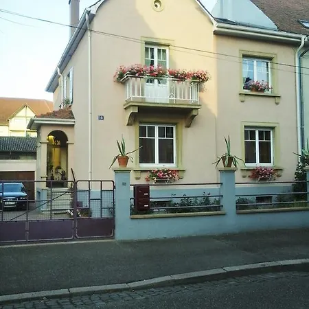 Logis Le 18 Rose * Straßburg